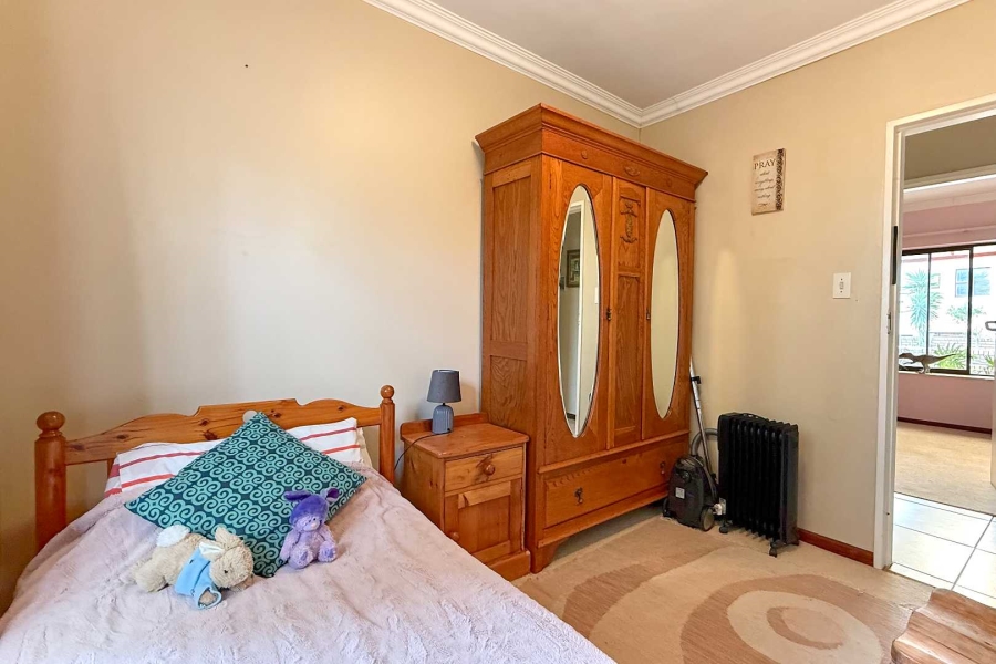 5 Bedroom Property for Sale in Flamingo Vlei Western Cape